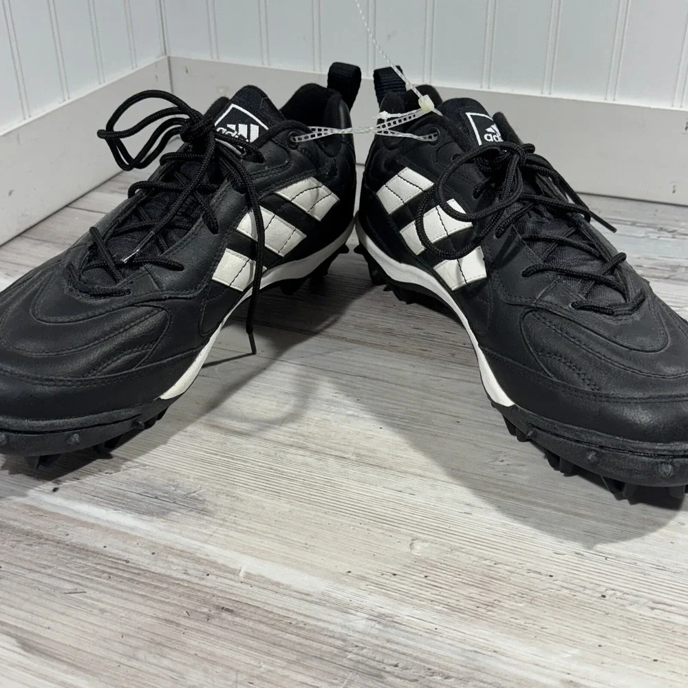 Adidas Mens Black And White Football Cleats Shoes YXN 693 Low US Size 13.5